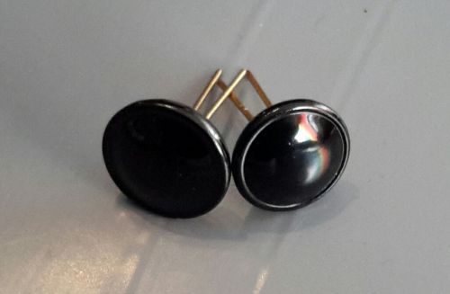 Black Cap Button